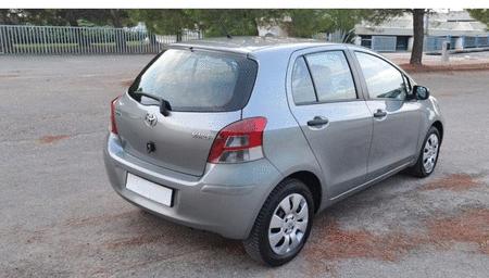 Aankoop : Toyota yaris  (Véhicules automobiles) - Véhicules automobiles nieuw en gebruikt - Aan- en verkoop