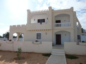 Vente villa djerba houmt souk zone urbaine