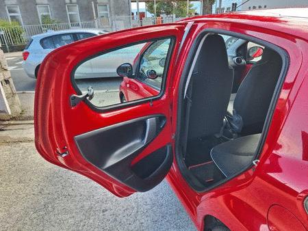 Achat : Toyota aygo 1.0 vvt-i go automatique  (Véhicules automobiles) - Véhicules automobiles neuf et d'occasion - Achat et vente